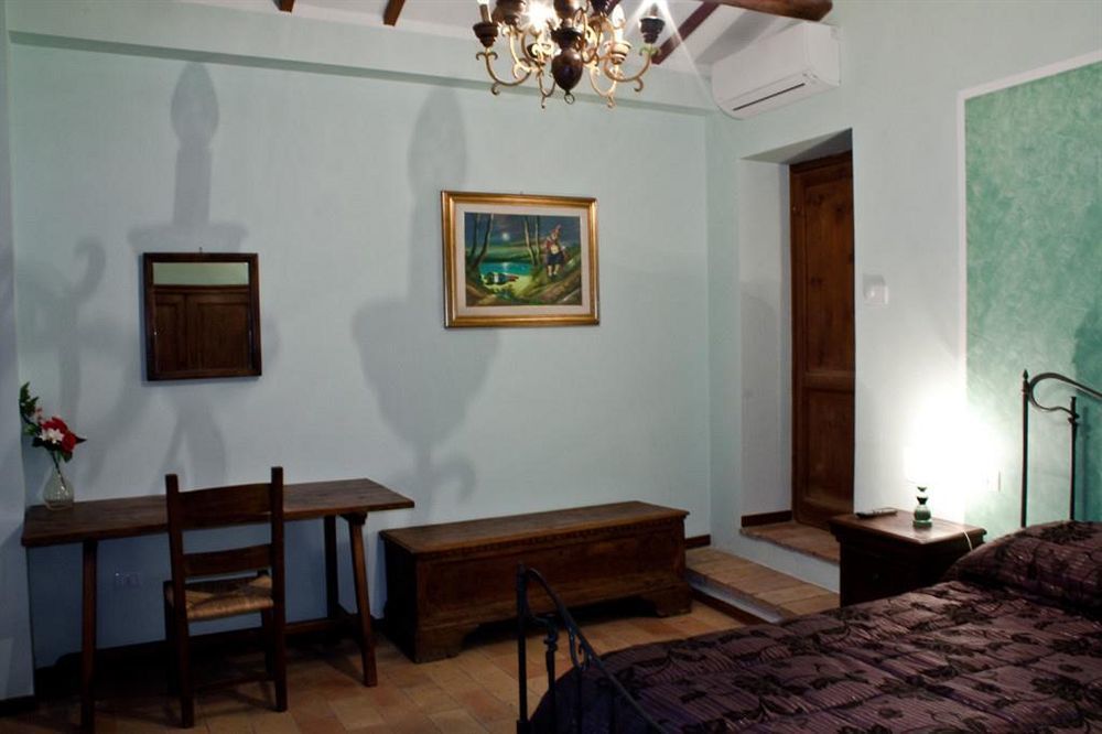 All'Ombra Di San Damiano Assis Exterior foto